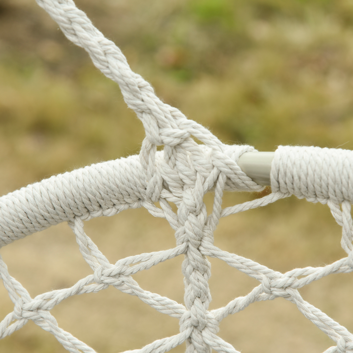 Outsunny Hanging Hammock Chair Cotton Rope Porch Swing with Metal Frame, Large Macrame Seat - Cream White