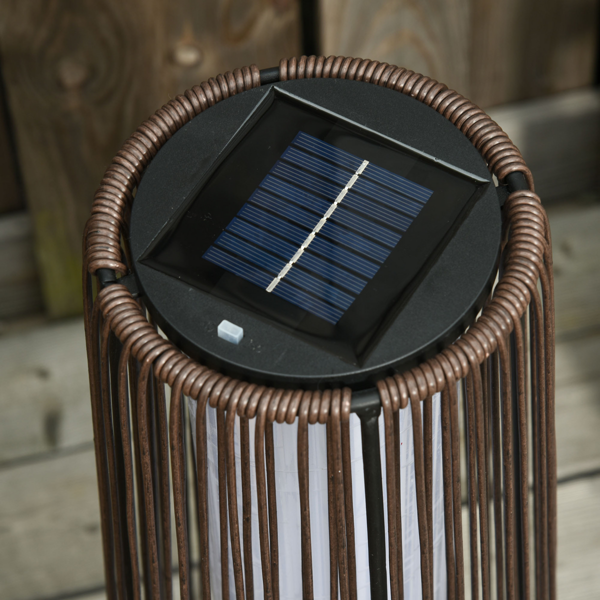 Outsunny Patio Garden PE Rattan Solar Lights - Auto On/Off, Waterproof, Brown