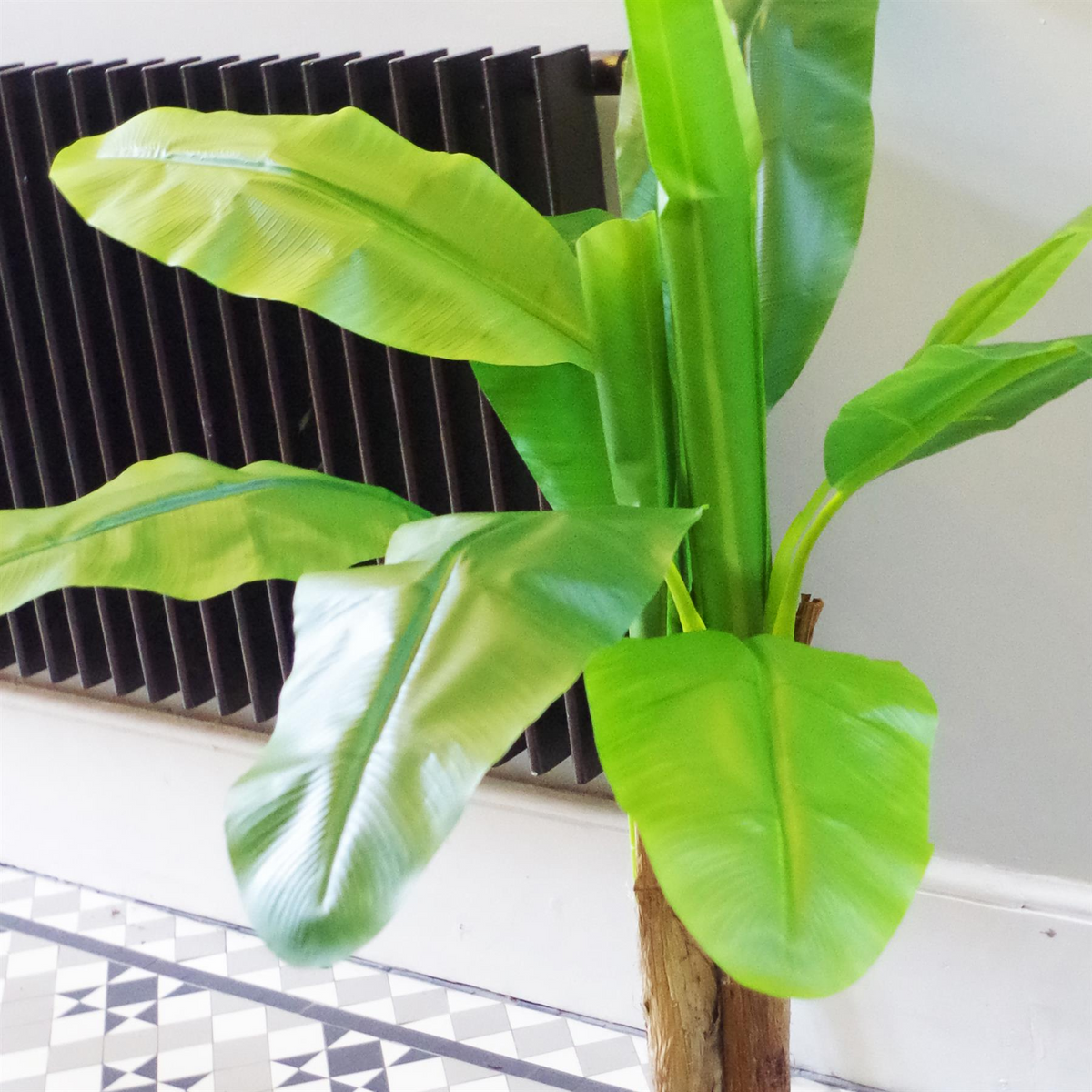 Artificial Banana Plant Tropical Tree 120cm - Lifelike Décor for Your Home